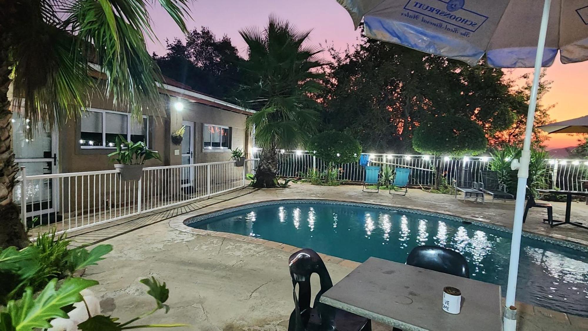 Koi Inn Hartbeespoort Luaran gambar
