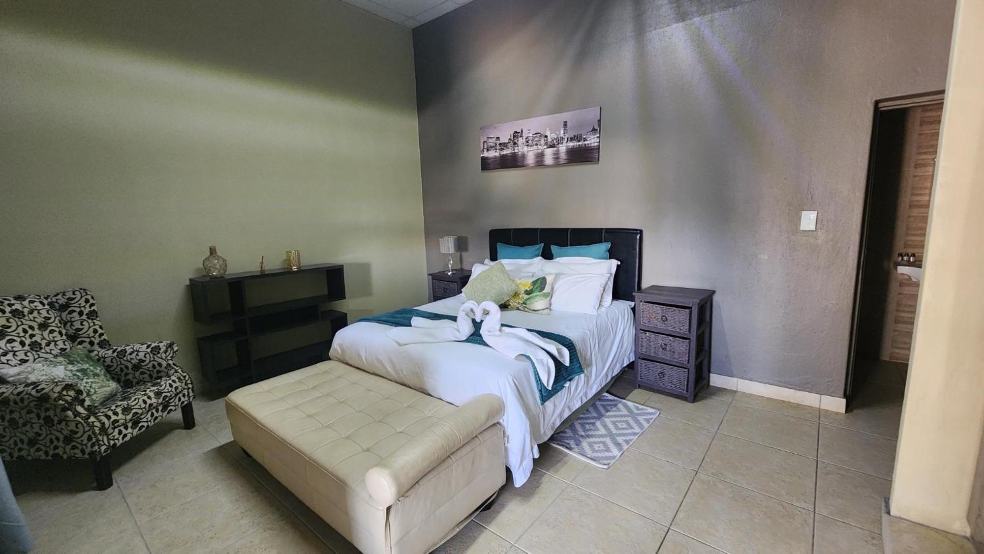 Koi Inn Hartbeespoort Luaran gambar